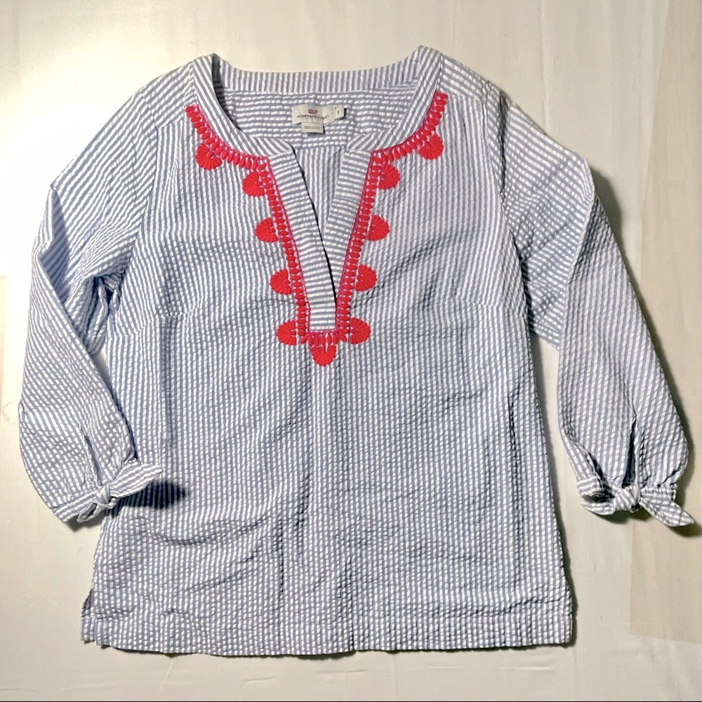 Womens vineyard vines top